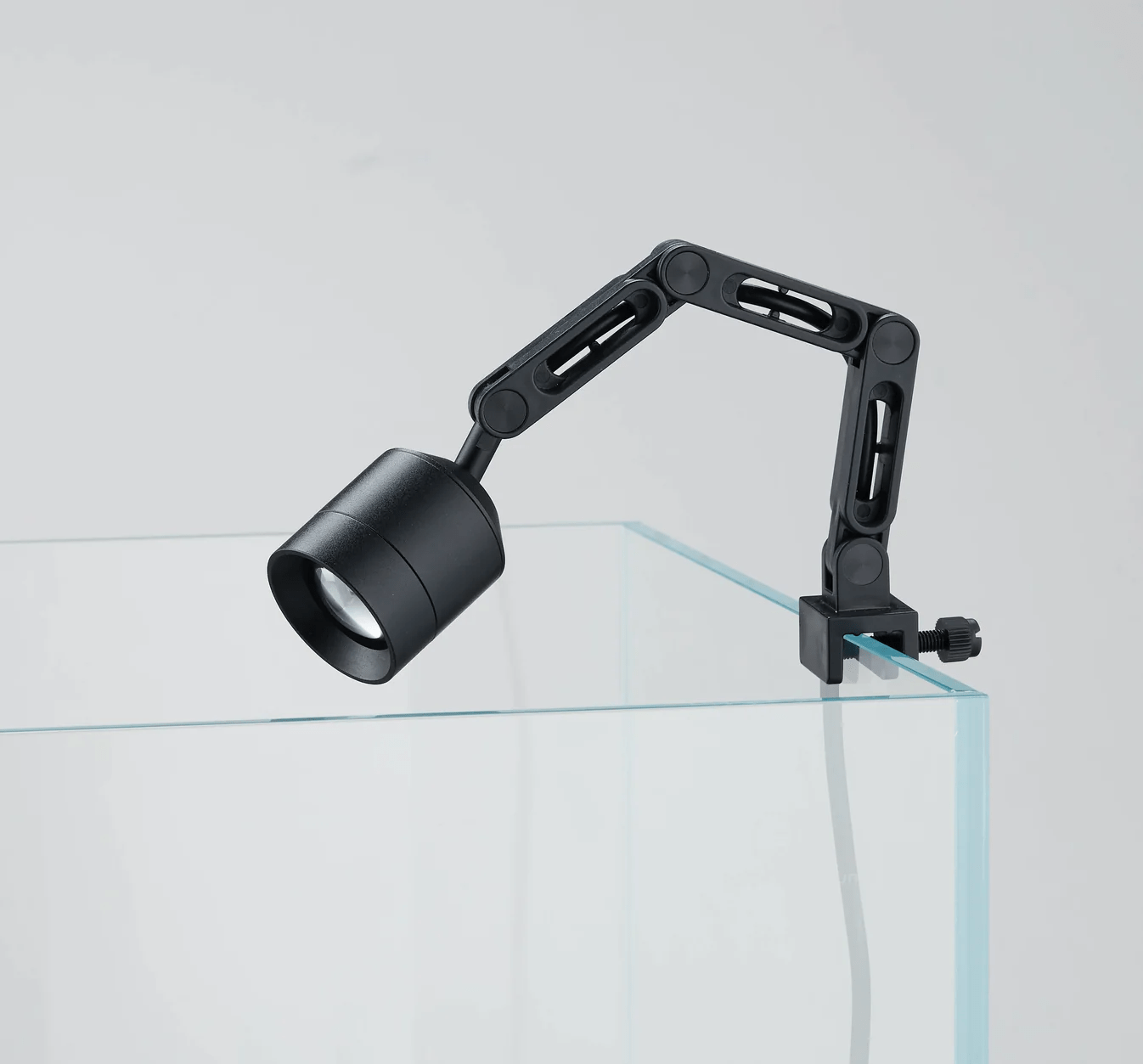 Chihiros Z Light TINY - Advanced Zoomable Aquarium Light - Planted Aquaria