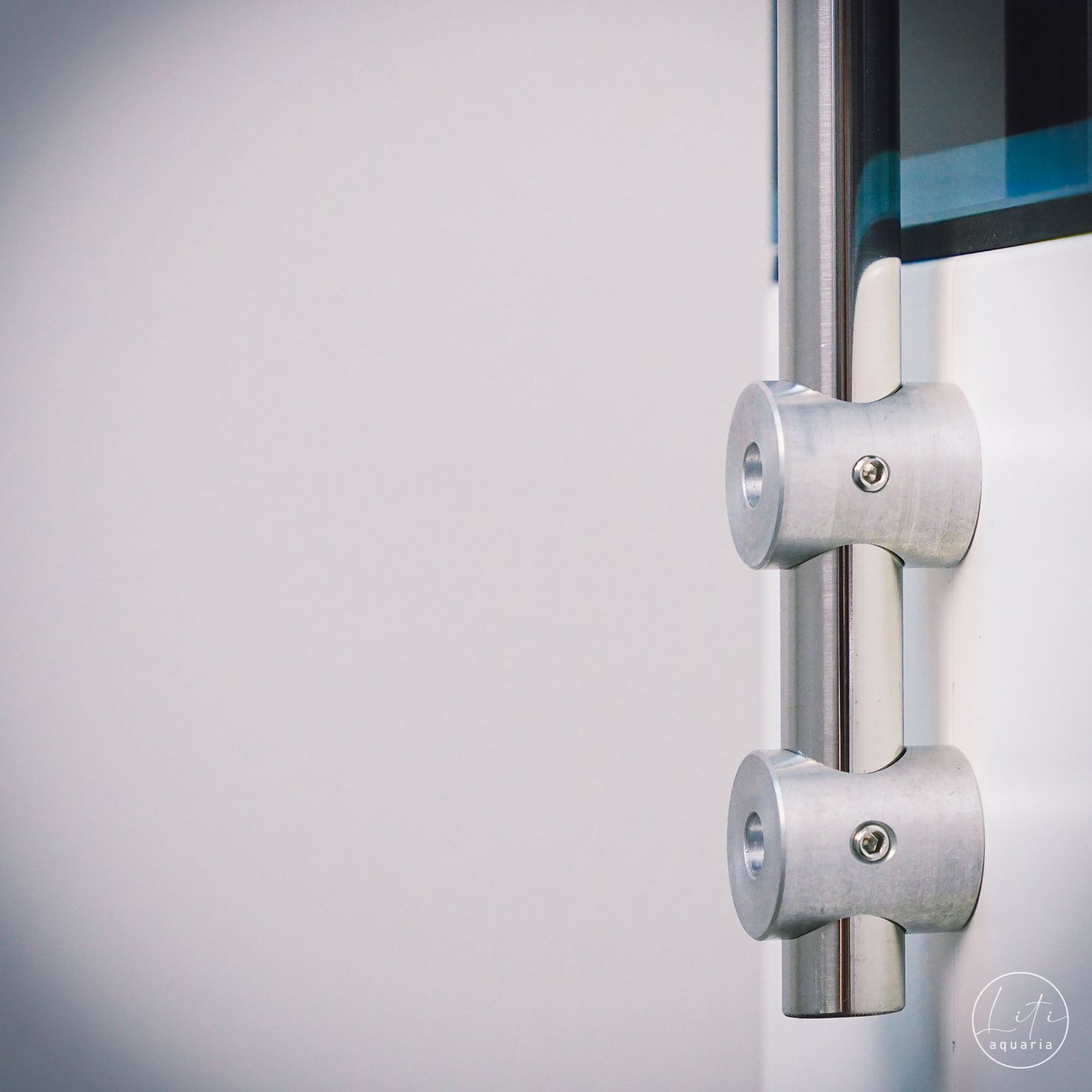 LitiAquaria Stainless Steel Lighting Stand (Cabinet Mount) - Planted Aquaria